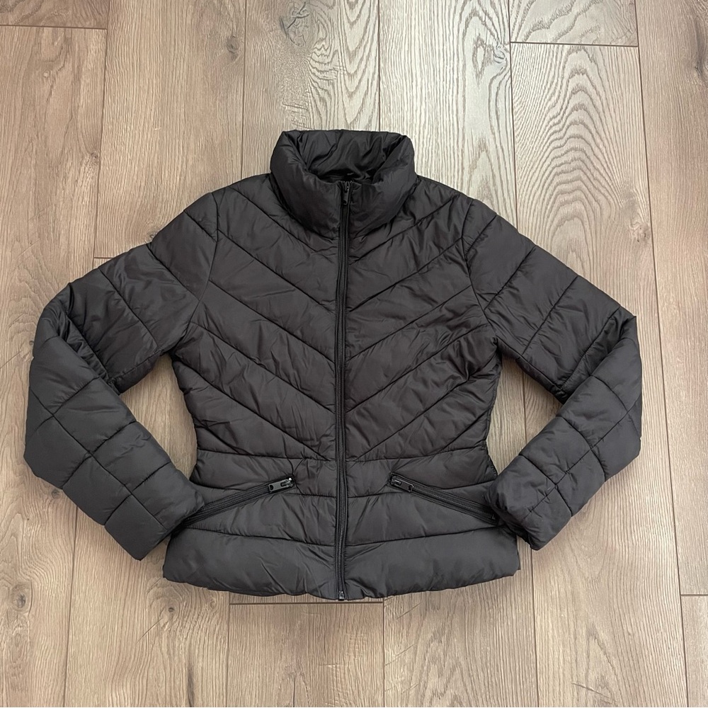 Love Tree Ultra Light Packable Women’s Small Full Zip Black Puffer Jacket